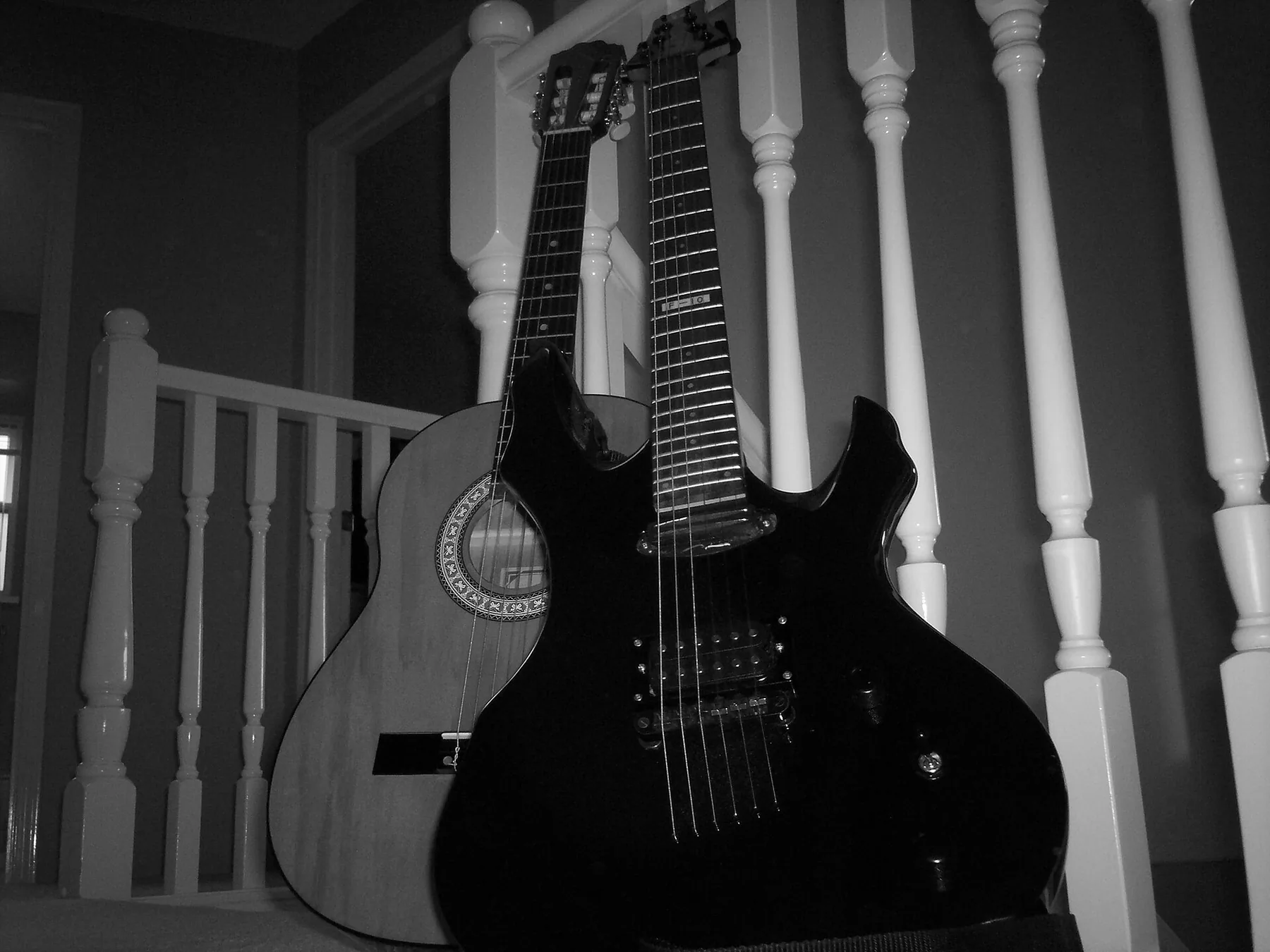 Folk or classical guitar: what are the differences for playing folk