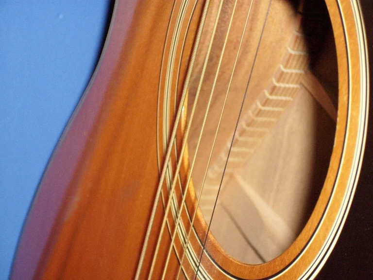 Cours de guitare folk : que travailler en priorité